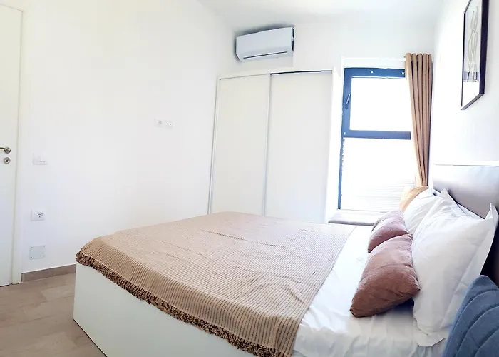 Bindi Apartment